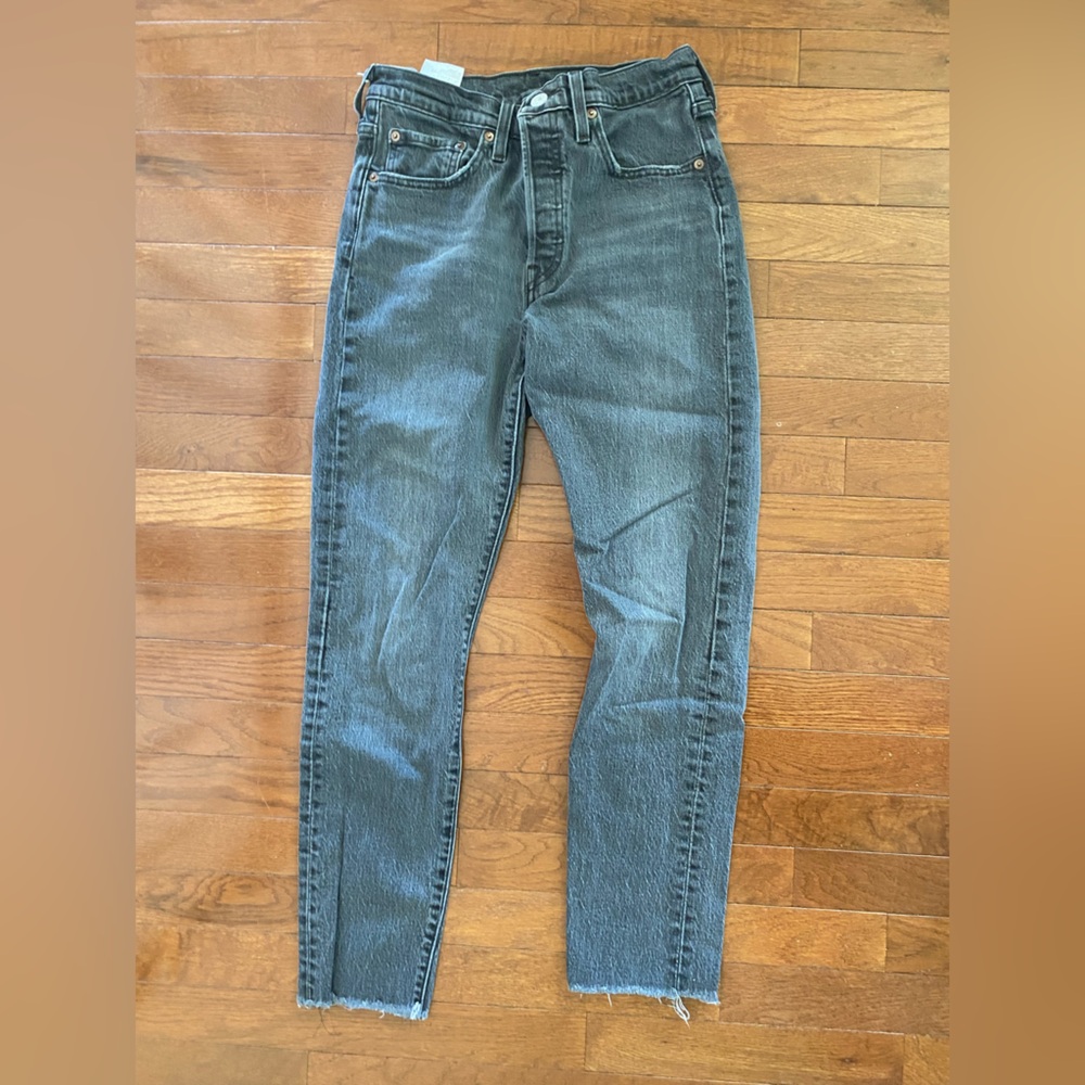 Levis 501 Black Skinny Jeans Raw Hem 26x28